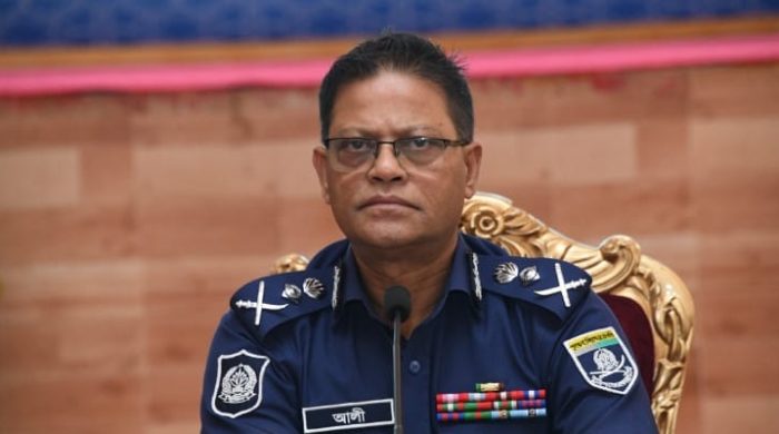 তদবির করে পোস্টিং নয় বলে পুলিশ সদস্যদের সতর্ক করছেন আইজিপি