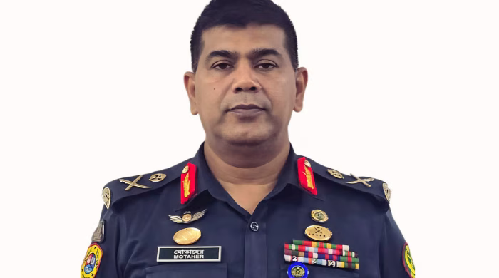মোতাহের হোসেনের প্রত্যাবাসন ও সশস্ত্র বাহিনীতে ফেরার প্রজ্ঞাপন