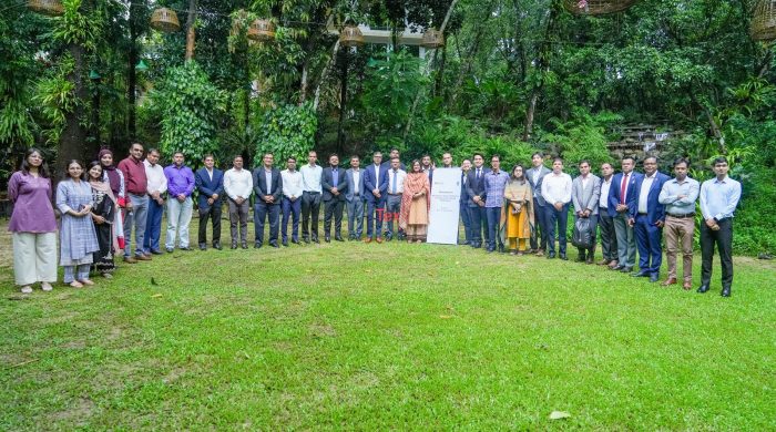সিলেটে বাংলাদেশের প্রথম কাস্টমাইজড TINA Portal উদ্বোধনে অংশগ্রহণকারী কর্মকর্তা ও প্রতিনিধিরা